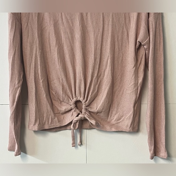 Hippie Rose light pink long sleeve top. Size Small. Soft and lightweight. - Picture 5 of 9